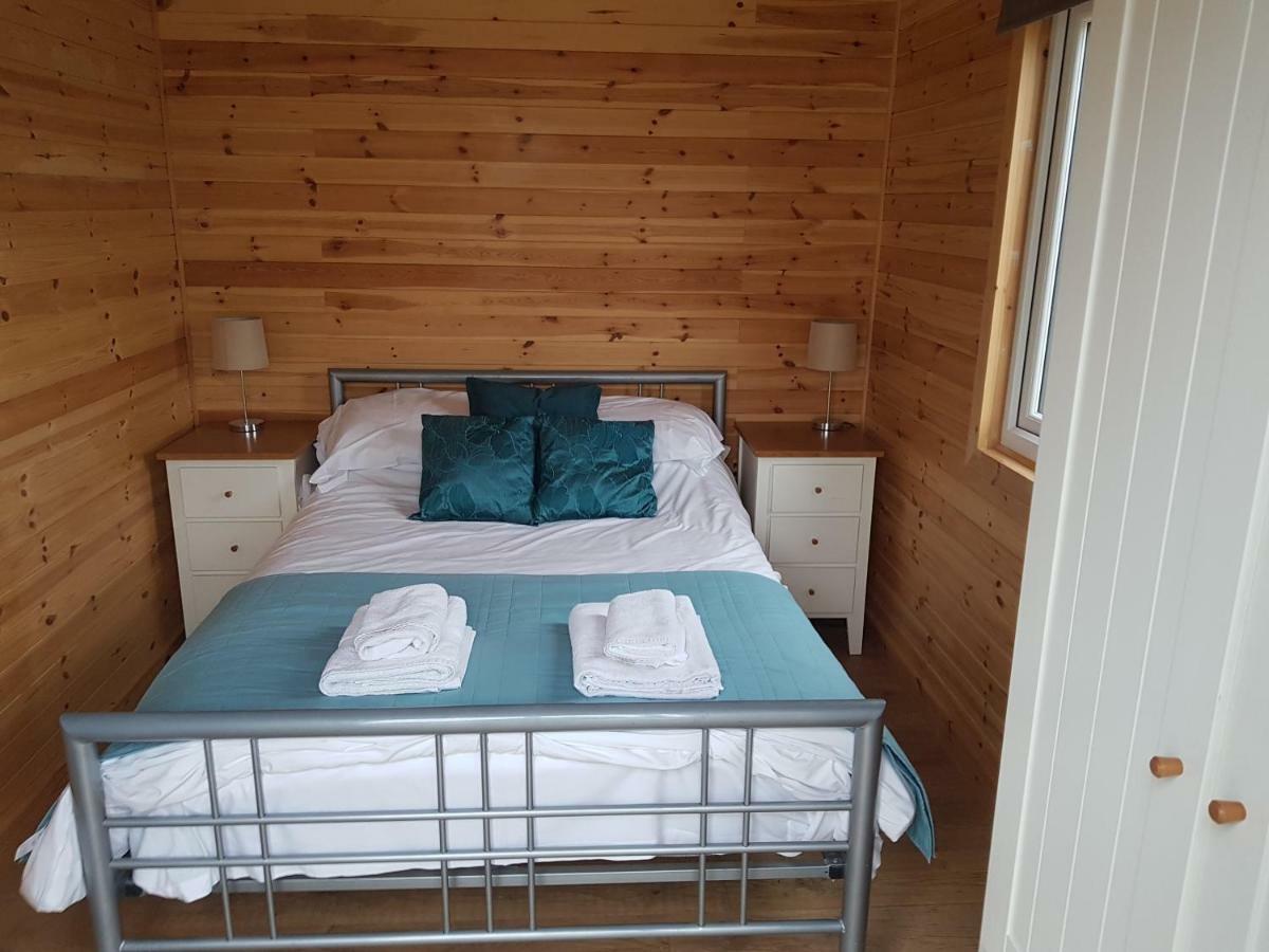Acorn Camping And Caravan Park Llantwit Major Esterno foto