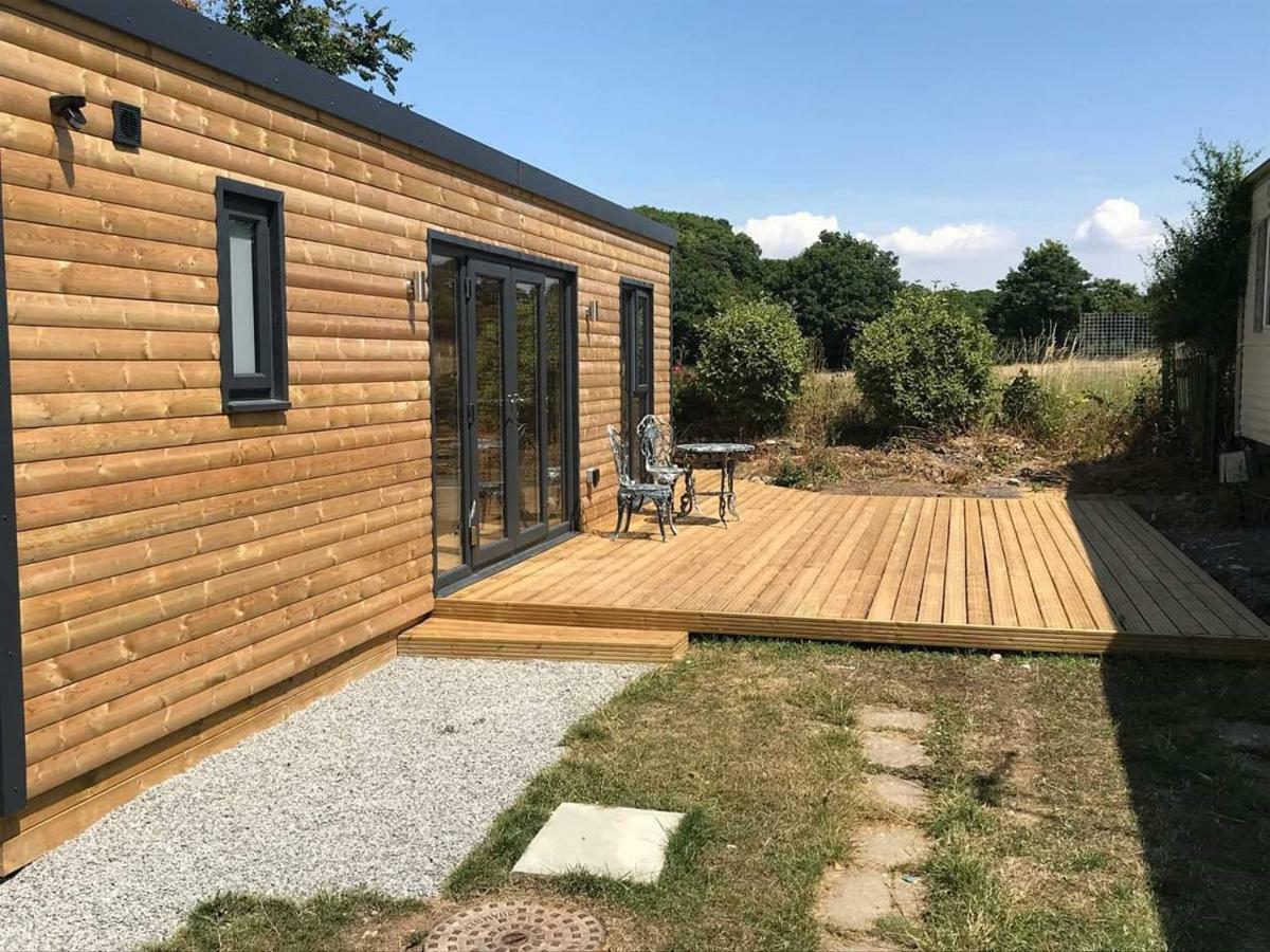 Acorn Camping And Caravan Park Llantwit Major Esterno foto